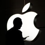 Apple-Hits-Record-High-as-Tech-Stocks-Continue-to-Surge