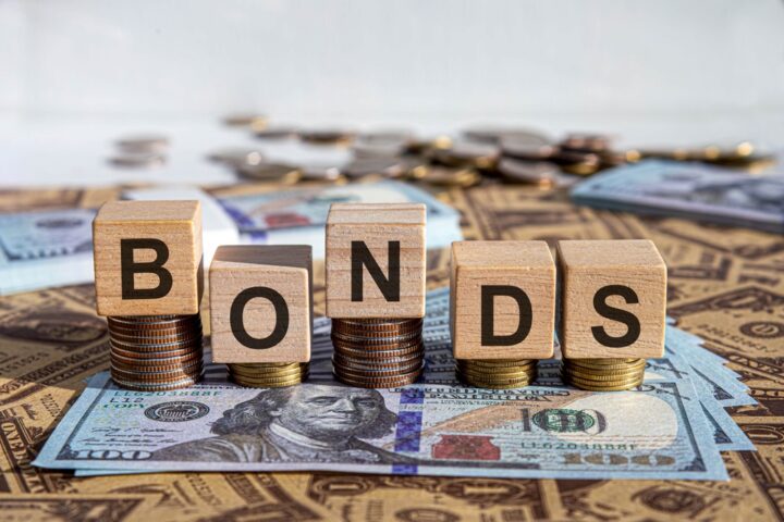 Capitalizing-on-LongDuration-Bonds-in-a-Low-Interest-Rate-Environment