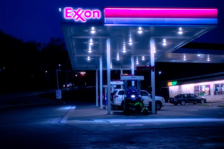 Exxon-Beats-Q3-Profit-Estimates-Boosted-by-Pioneer-Output