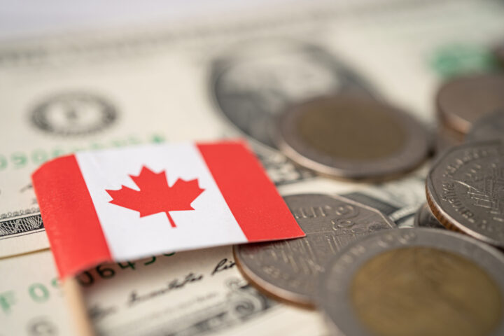 Canada’s-October-Inflation-Rises-to-2%-Amid-Base-Year-Effects-Economists-Debate-BoC's-Next-Move