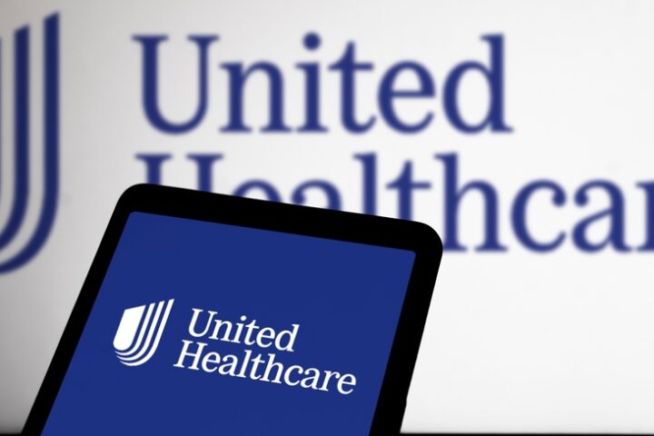 CEO-of-UnitedHealthcare-Killed-in-Targeted-Shooting-in-Manhattan