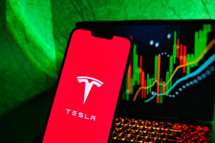 Tesla-Hits-All-Time-High-Driven-by-Post-Election-Rally-and-Wall-Street-Optimism