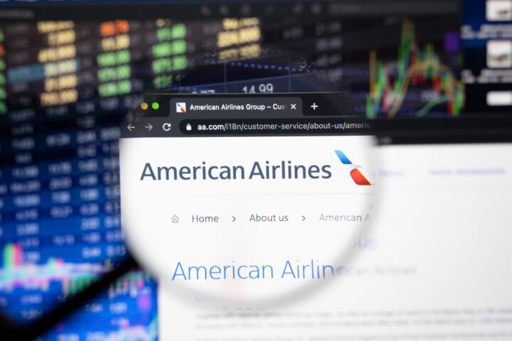 american-airlines-stock-drops-despite-record-revenue