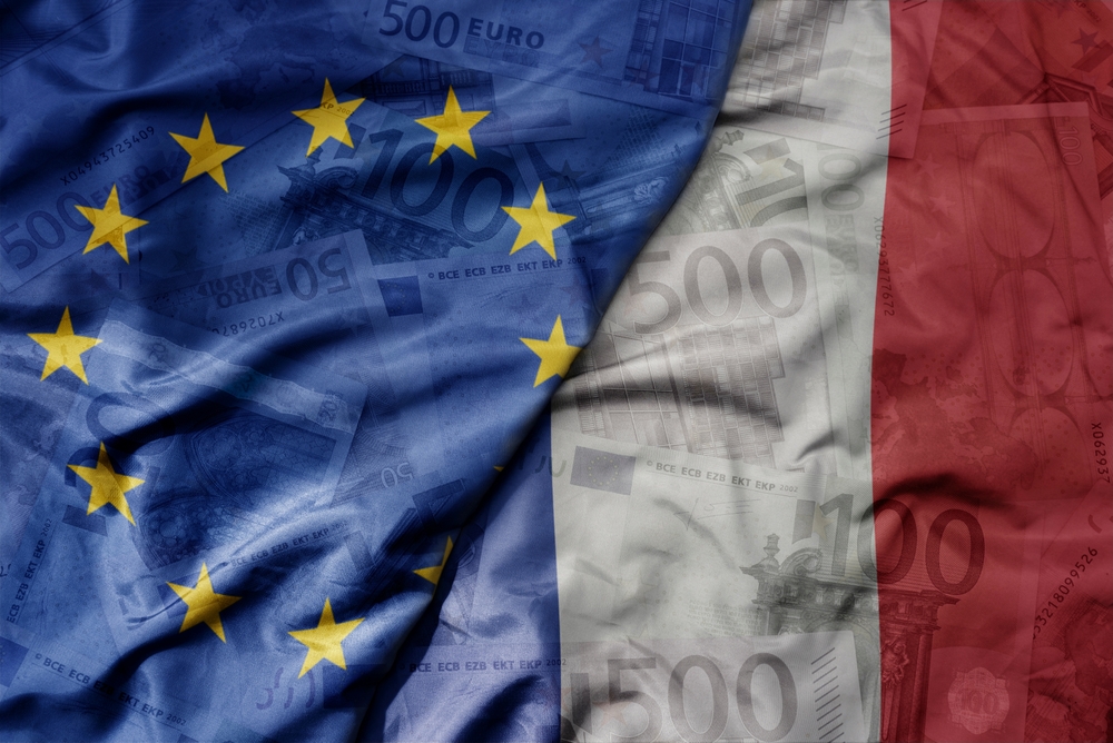 france's-economy-contracts-as-political-uncertainty-persists