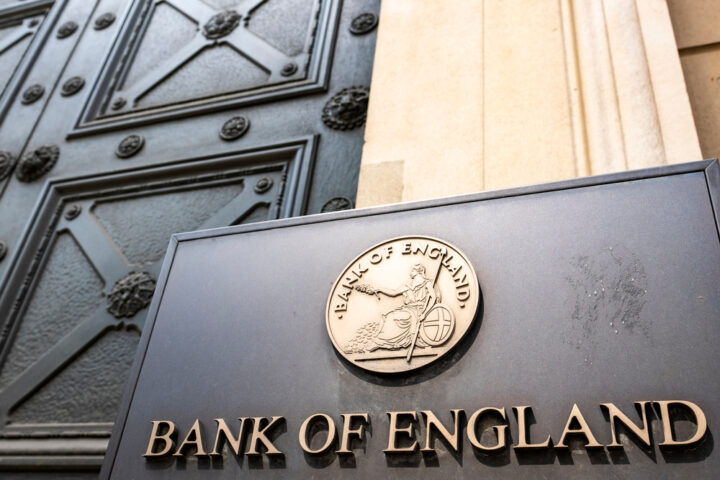 bank-of-england-cuts-rates,-slashes-growth-forecast