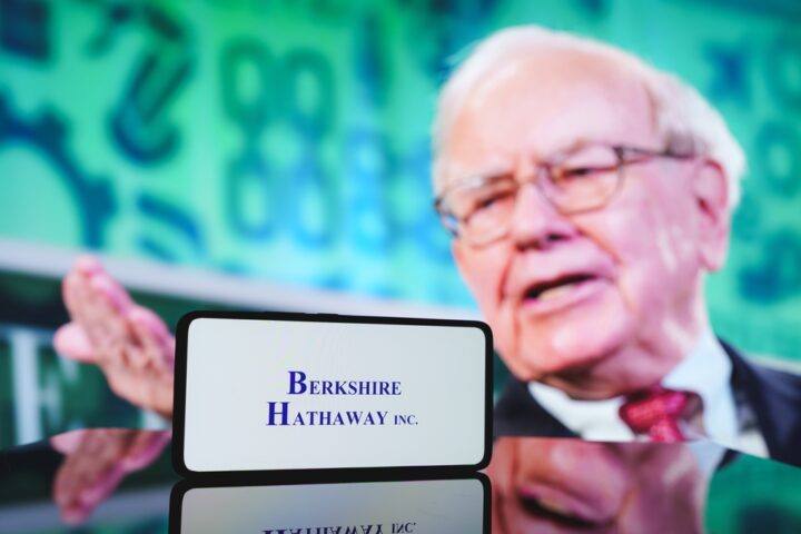 berkshire-hathaway-sells-s&p-500-etfs-amid-market-concerns