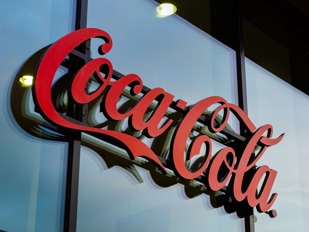 coca-cola-enters-the-prebiotic-soda-market-with-simply-pop