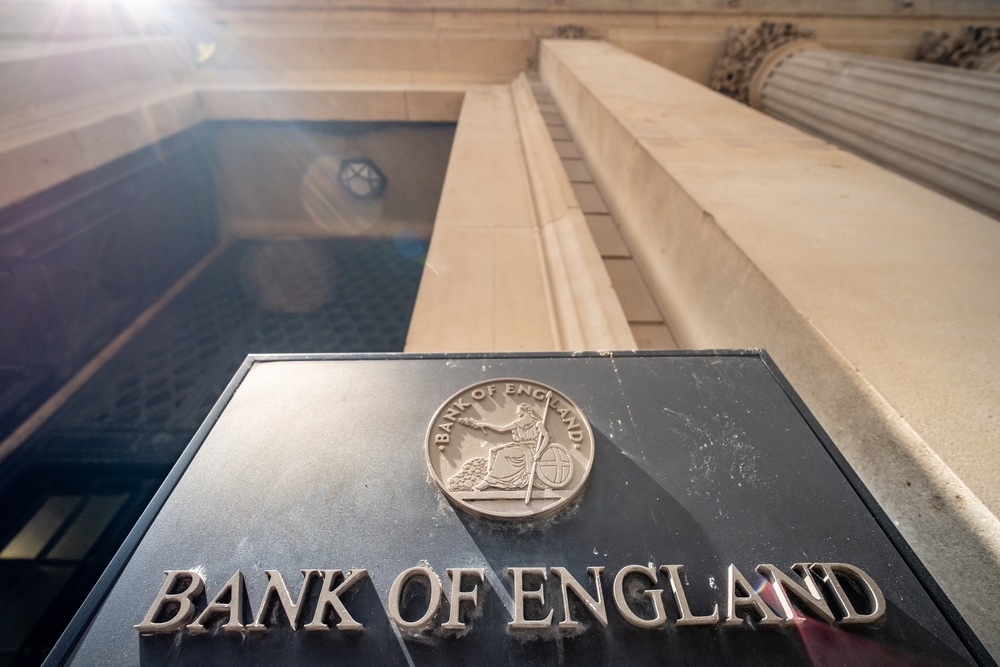 bank-of-england-holds-rates-as-trade-uncertainty-looms