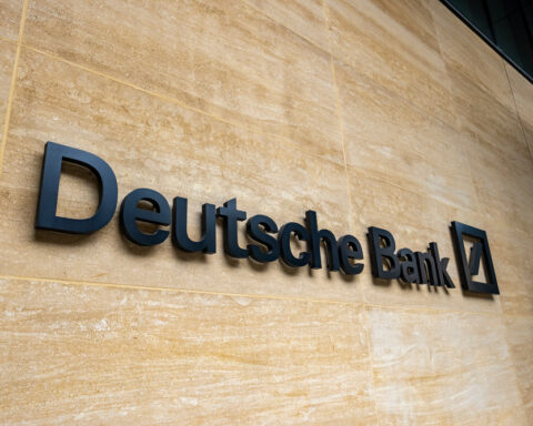 deutsche-bank-flags-auto-sector-as-key-risk