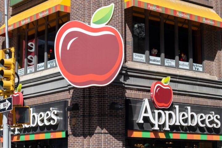 dine-brands-revamps-applebee’s-and-ihop-amid-sales-decline