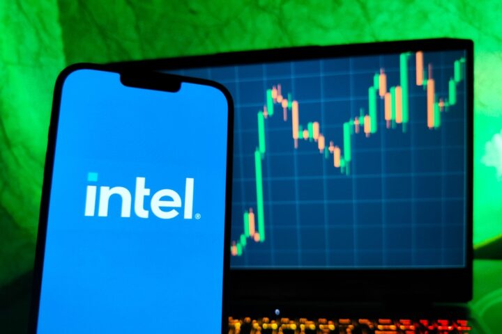 intel-stock-rises-on-reports-of-foundry-sale-talks