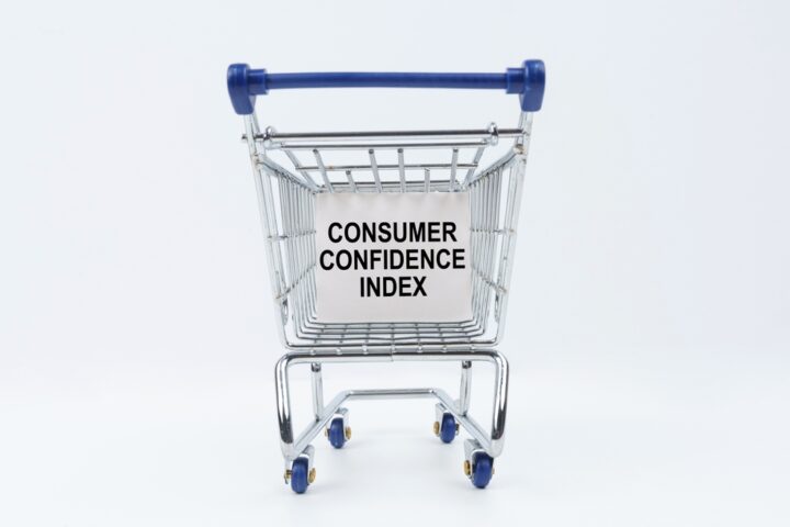 april-consumer-confidence-plummets-amid-tariff-concerns