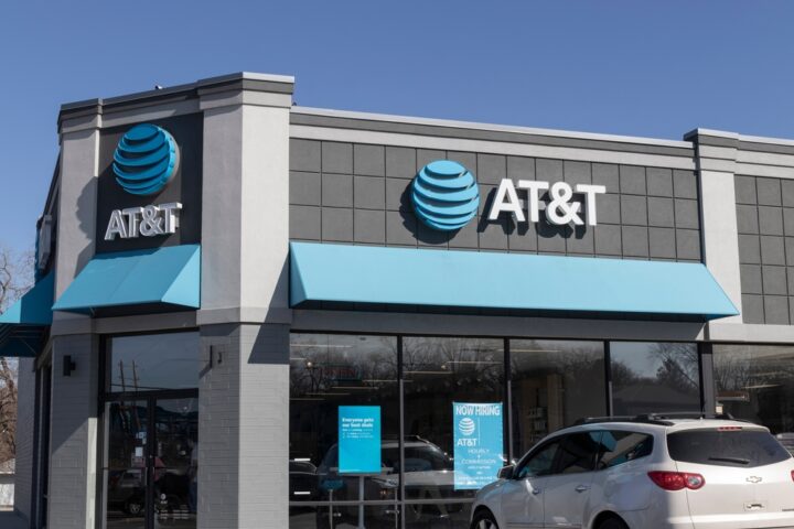 at&t-beats-estimates-for-wireless-subscriber-additions
