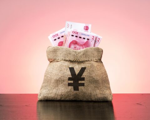 china-moves-to-stabilize-yuan-amid-tariff-pressure