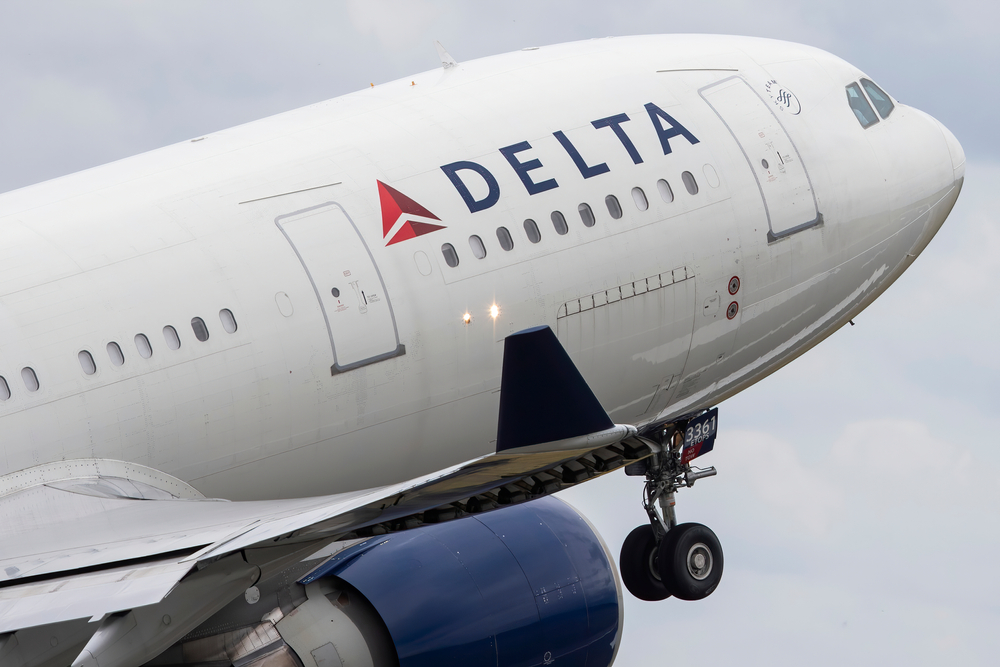 delta-air-lines-halts-expansion-amid trade concerns