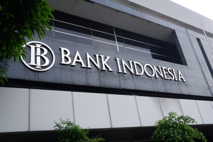 indonesia-holds-rates-steady-amid-trade-tensions