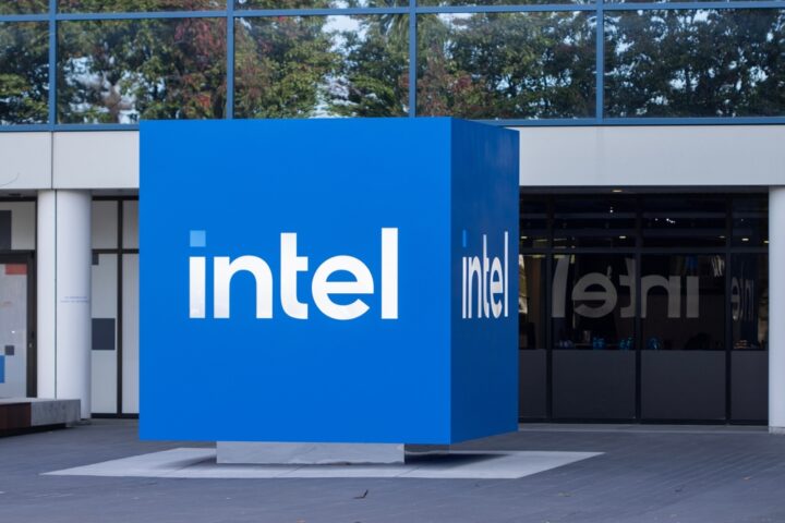 intel-faces-challenges-amid-trade-wars-and-ai-competition