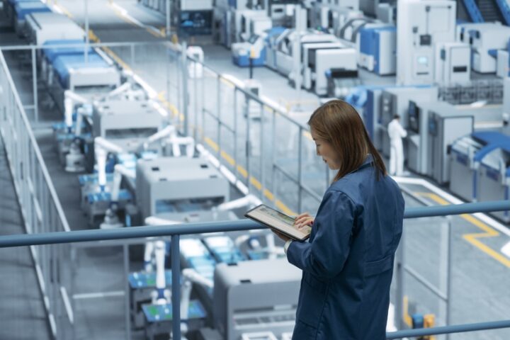 japan's-factory-activity-shrinks-as-confidence-dips