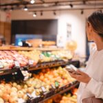 us-consumer-sentiment-dips-amid-ongoing-tariff-uncertainty