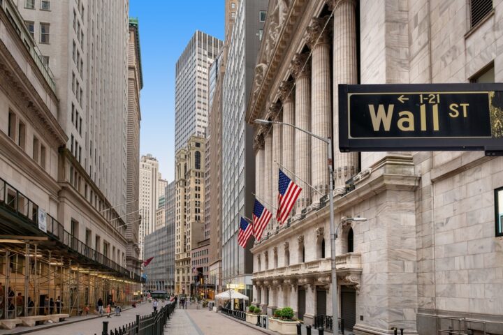 wall-street-sees-a-slowdown-as-recession-fears-impact-markets