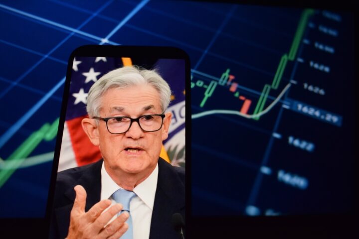 fed-holds-rates-amid-trade-uncertainty,-risks-of-stagflation