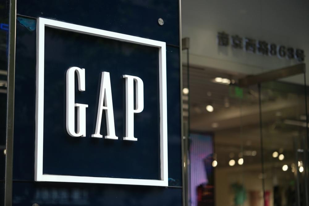 gap-faces-$300-million-hit-from-trump’s-tariffs