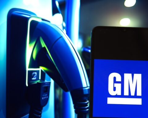 gm's-groundbreaking-lmr-battery-to-revolutionize-evs