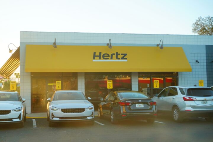 hertz-stock-drops-after-q1-loss-and-$250-million-offering