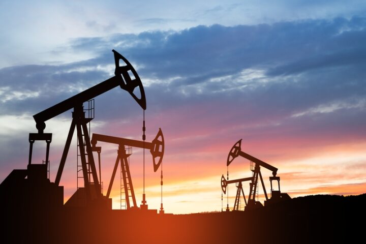 oil-prices-climb-amid-rising-demand-and-geopolitical-tensions