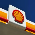 shell-considers-bp-takeover-amid-falling-shares