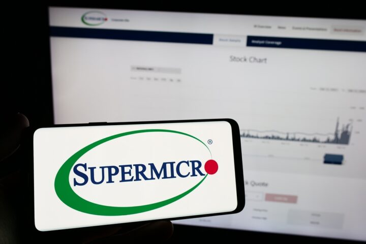 super-micro-stock-drops-amid-lowered-outlook,-tariff-concerns