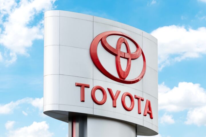 akio-toyoda-leads-$33-billion-buyout-of-toyota-industries