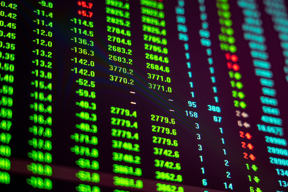 stocks-edge-higher-ahead-of-fed-decision,-iran-talks