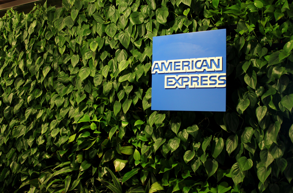 amex-beats-earnings-but-faces-travel-spending-hurdles