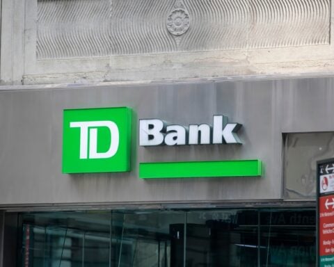 td-joins-office-return-trend-amid-desk-shortage