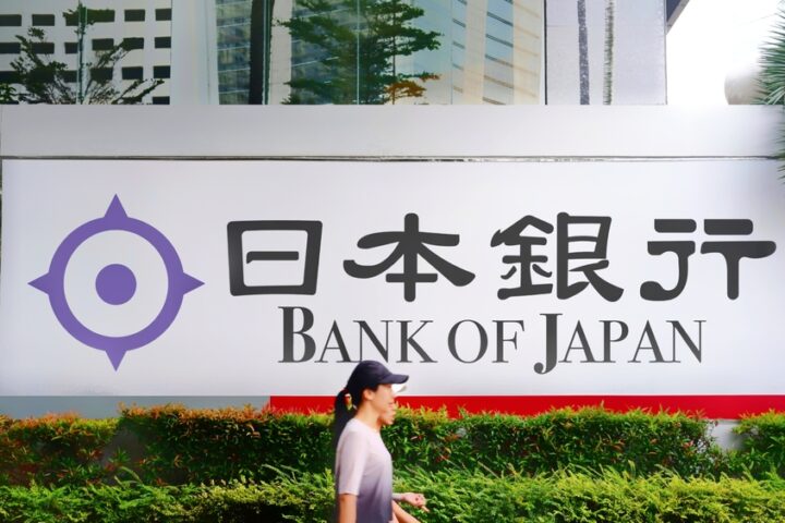 boj-warns-of-risks-in-moving-toward-higher-interest-rates