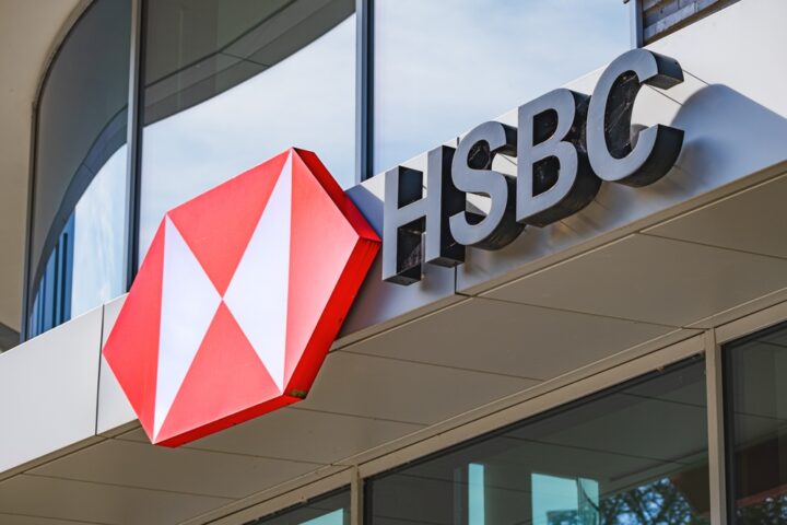 hsbc-invests-£10bn-to-take-hang-seng-private