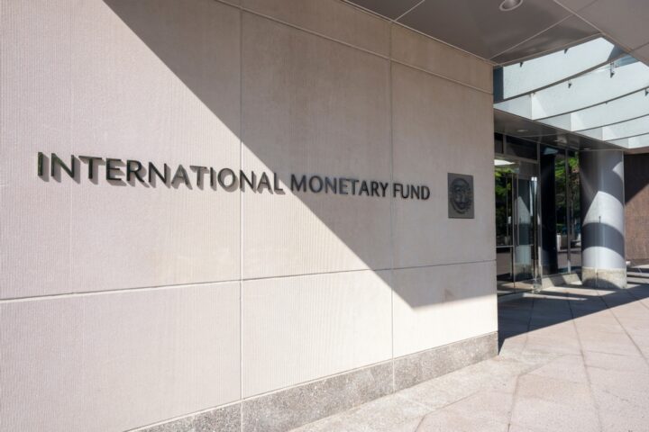 imf-warns-of-fragile-global-resilience-amid-uncertainty