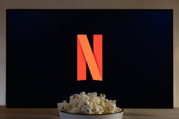 netflix-to-acquire-warner-bros-discovery-for-$72-billion