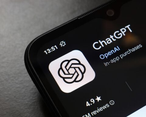 chatgpt-to-introduce-ads-for-u.s.-users
