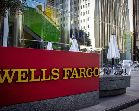 wells-fargo-shares-fall-after-q4-profit-miss