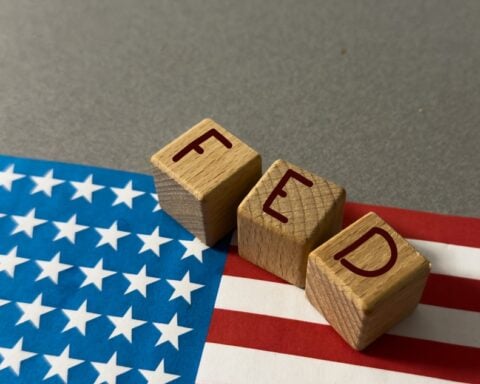 fed-weighs-rate-hikes-if-inflation-persists