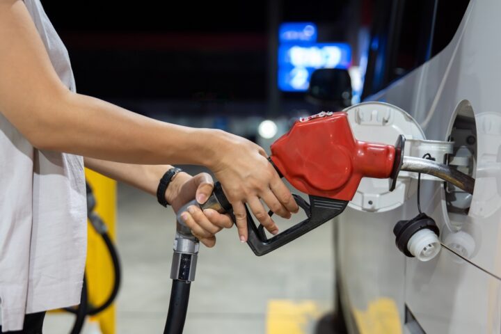 california-gas-hits-$5.20-as-iran-war-bites