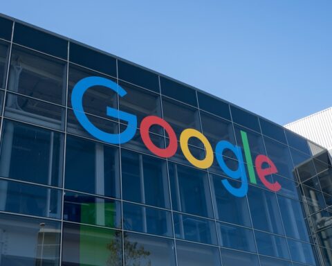 google-scraps-ai-health-tips-feature