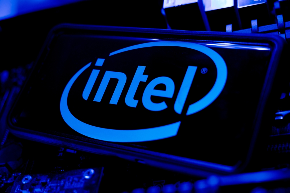 intel-roars-back-as-ai-demand-revives-the-story