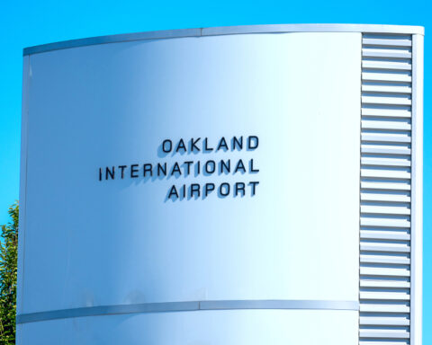 oakland-airport-keeps-san-francisco-name