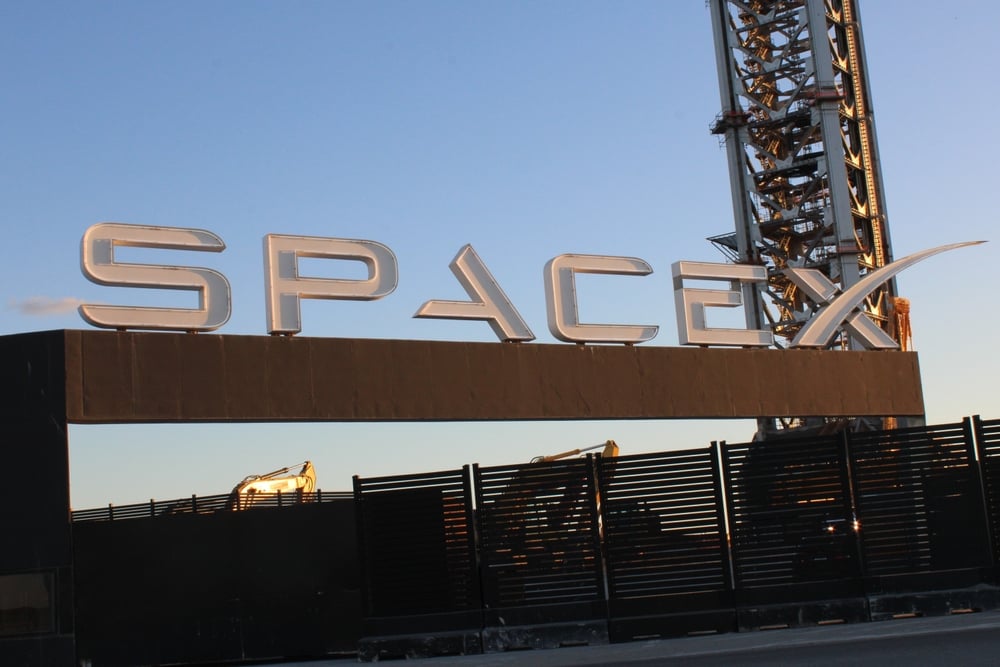 spacex-targets-retail-investors-in-record-ipo-push
